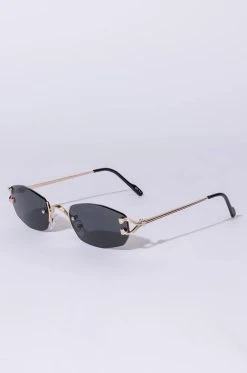 AKIRA onlinestore -AKIRA onlinestore misunderstood rectangle sunnies black 3 3